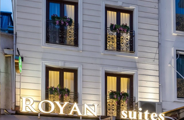 Royan Suites