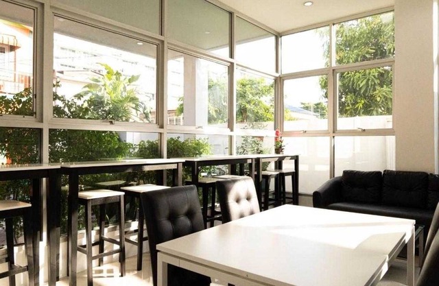 RQ Bangkok Sukhumvit 50 by Collection O