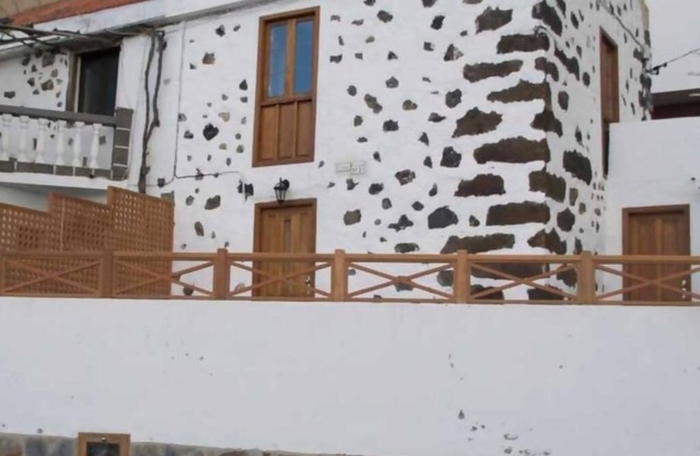 Rural House of 1945 Two Floors Patio And Barbecue