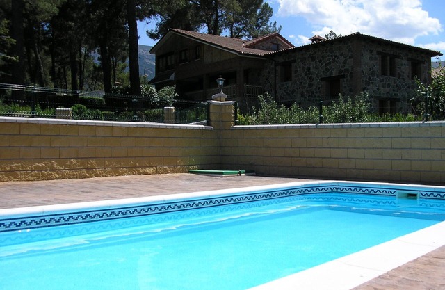 Rural houses for large groups near Madrid, Toledo, Segovia