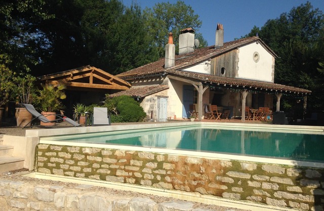 Rural lock keeper farmhouse, pool, fully restored