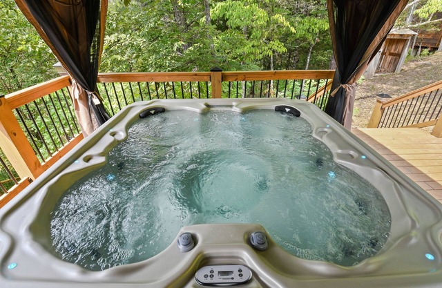 Rustic Hideaway (4-Bedroom Cabin) with Pool by RedAwning
