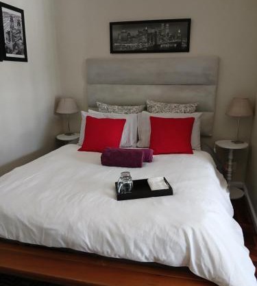 Rusticana Room1