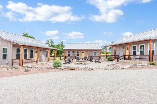 RusTx Ranch Cottage Group 7-9