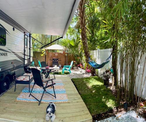 RV Camper Paradise on the Wheels Near Clearwater Beaches
