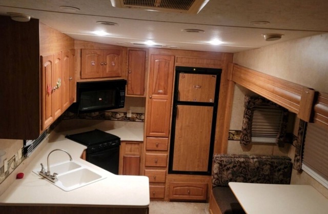 RV Executive Home I - In Tranquil Setting, Indoor - In-ground Pool