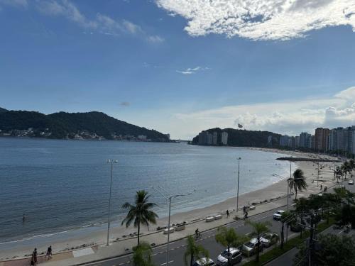 São Vicente pé na areia para 4 pessoas