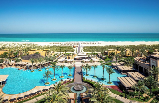 Saadiyat Rotana Resort and Villas