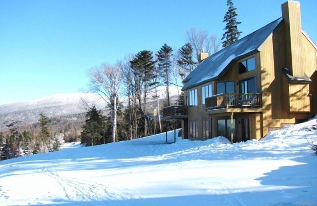 Saddleback Ski Mountain-RockPond-GreyFox 7- SKI in/out, Great prices.