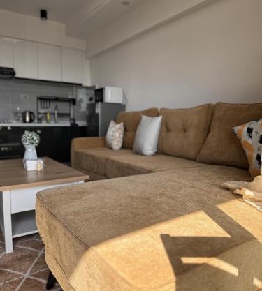 Safarimax Homes 1 bedroom Urban Oasis Retreat on 14th Floor