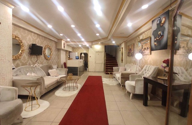 Sah Hotel