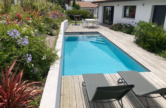 SAINT JEAN DE LUZ Villa Swimming Pool Walking distance Sea view