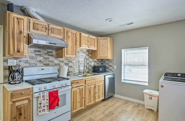 Salt Lake City Vacation Rental Near Temple!