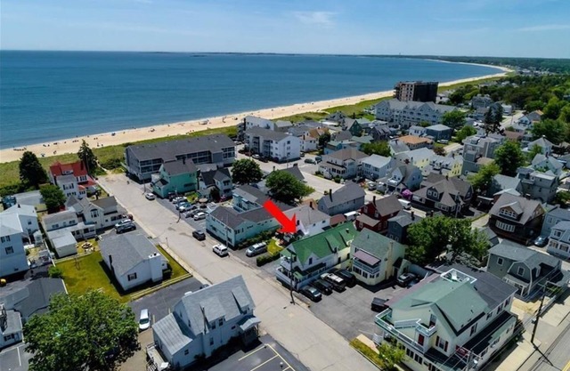 Salty Air Suites, B: Easy to walk in, One level, 3 beds, ocean views.