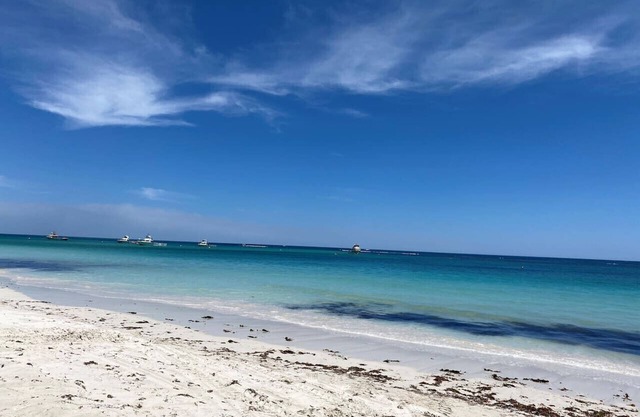 Sand and Sea Escape Lancelin