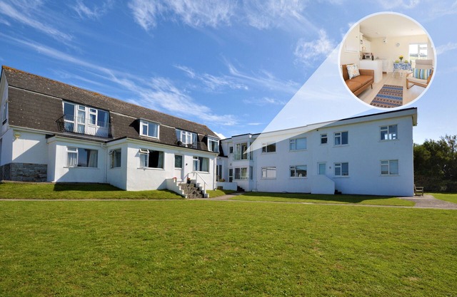Sandhills 9 - Two Bedroom Apartment, Sleeps 4