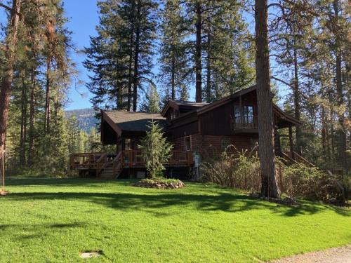 Sandpoint mountain retreat-Guest suite in large house