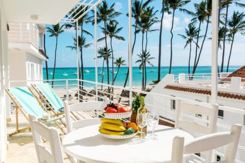 SANDY BAY VILLAS and SUITES playa LOS CORALES