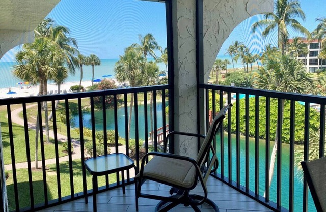 Sanibel Island: Where the Sun Meets the Sea!