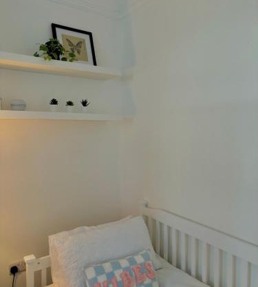 Santiago Suite 3 - A Stylish Southport Apartment