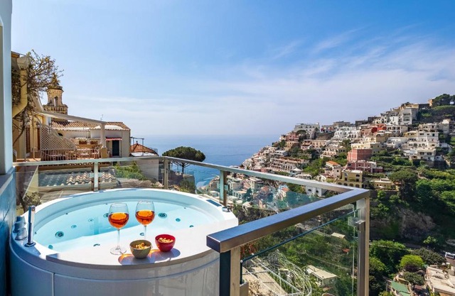 Santoro Suite - De Vivo Realty