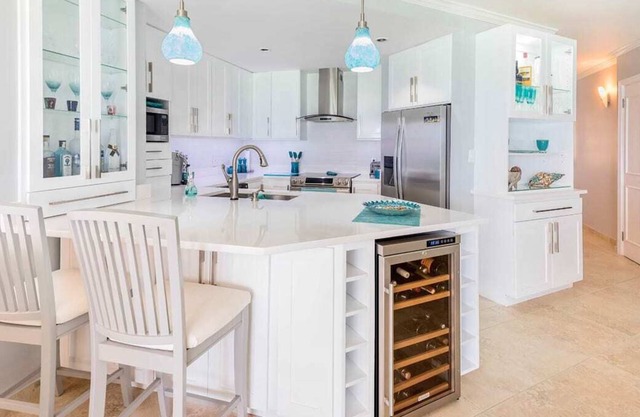 Sapphire Beach 401 (2 Bed)