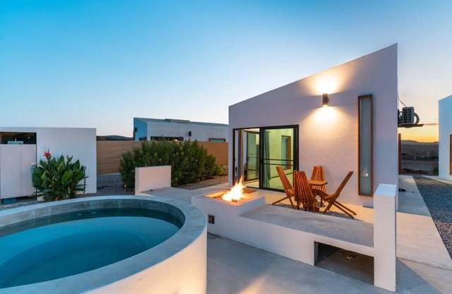 Sarab Suite 1 Simple Private Jacuzzi
