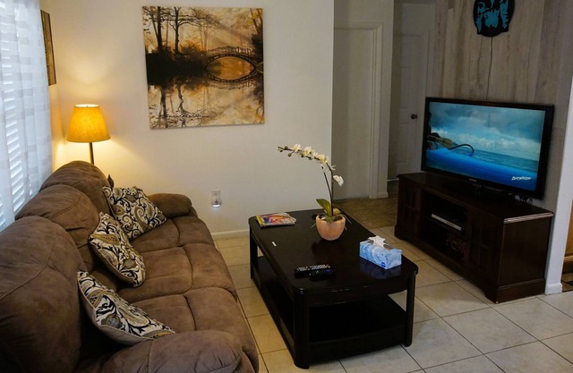 Sarasota Apartment Near Benderson Park