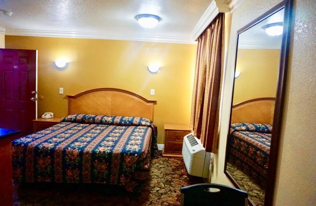 Satellite Motel