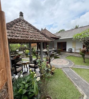 Satvik Veer Hotel and Stay