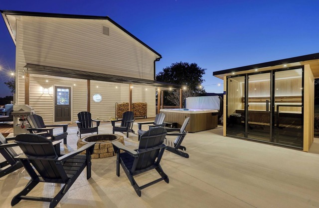 Sauna, theatre, game room, gym, EV charger hot tub, firepit ,baby accommodations