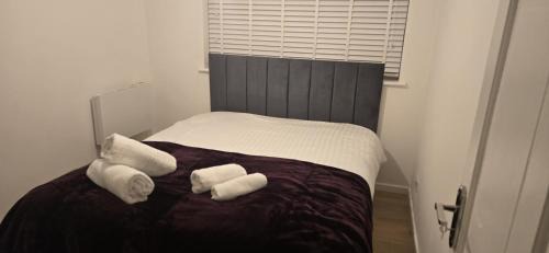 SAV 1 Bed Flat Near Watford Town
