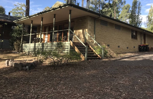 Sawmill Retreat - Only 5 minutes drive to the entry gates of Mt Buller