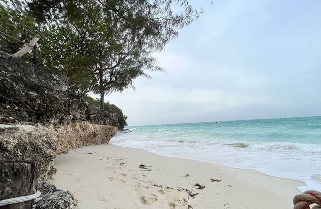 Sazani Beach Lodge
