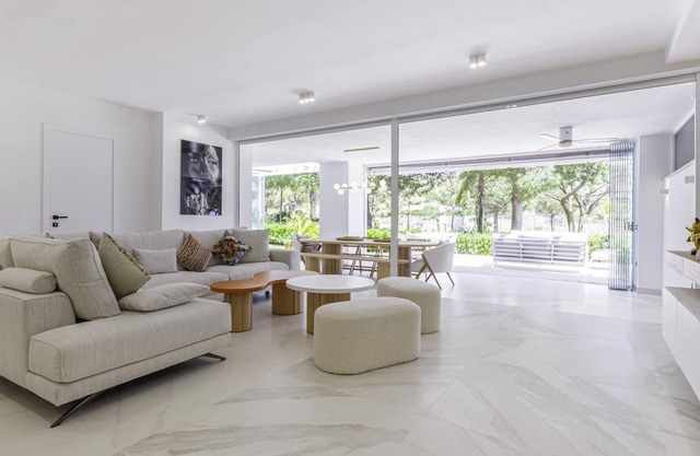 SC8. Exclusive Luxury Townhouse for Holiday Rentals.