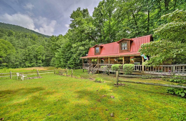 Scenic Creekside Cabin w/Wraparound Porch!