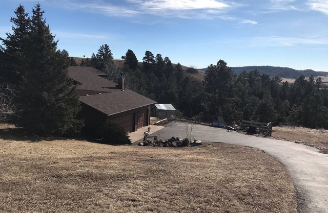 Scenic getaway with easy access to Rapid City and all the Black Hills offers.