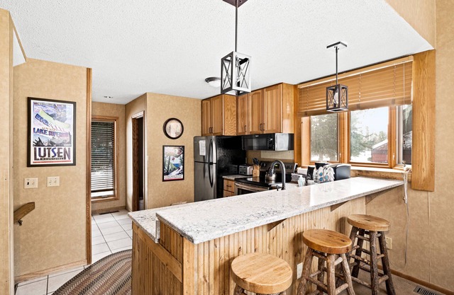 Scenic Ski-In/Ski-Out Townhome with Resort Perks