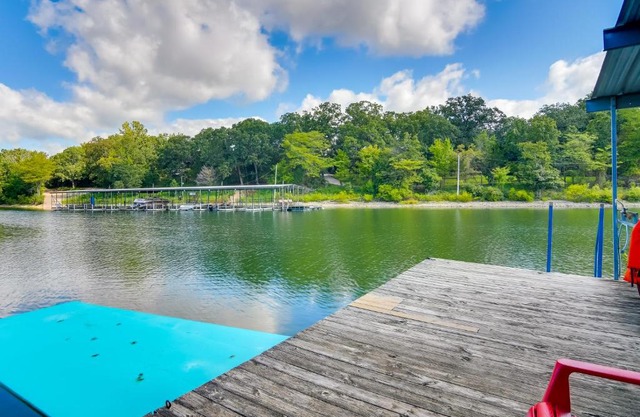 Schooner Creek Cabin with Fishing, Boating and More!