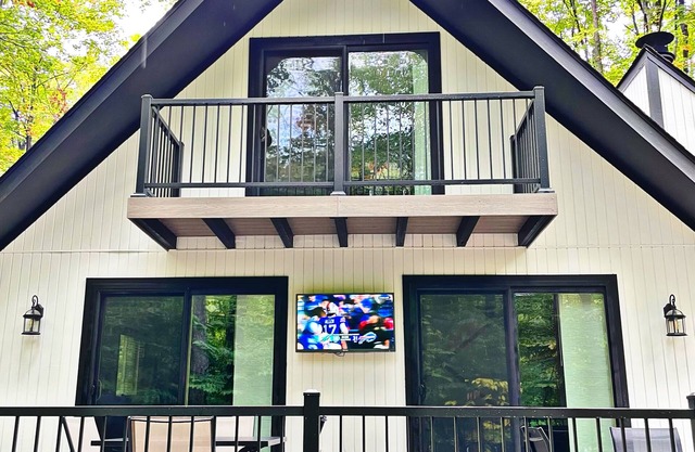 Schuss Mt. 3 bedroom Chalet