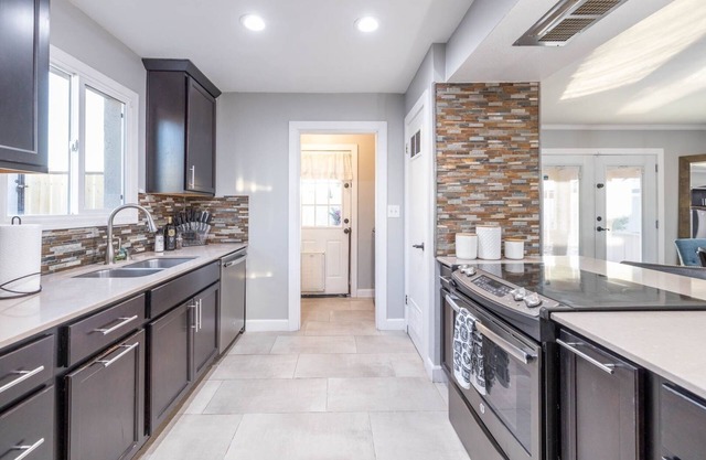 Scottsdale Granite Reef 4 Bedroom Home by RedAwning