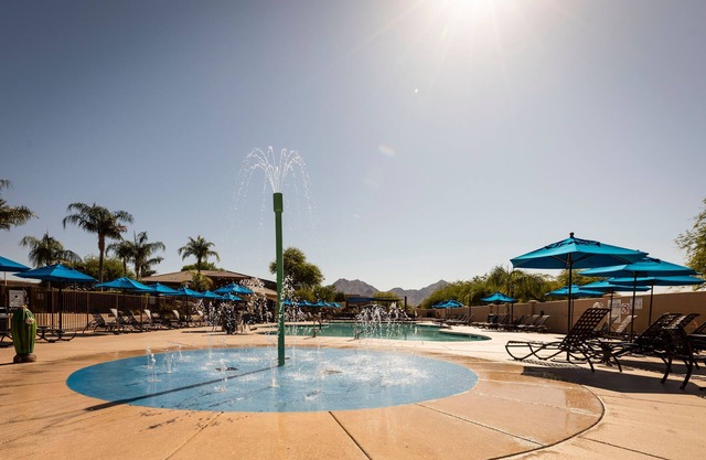 Scottsdale Links Resort - 3 BEDROOM 1 KING 2 QUEEN SUITE HEARING ACCESSIBLE