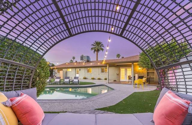 Scottsdale Resort Life! Amazing Pool, 5 Mins to Old Town, In-Home Recreation