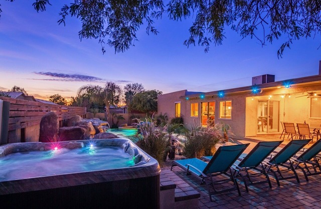 Scottsdalestays: Casa Royale 9BR Multi-Million Estate-300K 7-Waterfall Pool.