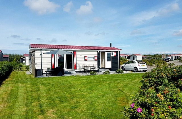 SE05 Holiday chalet Serooskerke