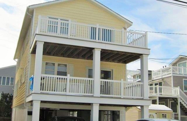 Sea isle, Beach Block, Townsend inlet, Oceanfront , 2nd house with water views