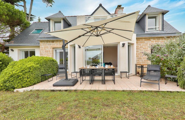 Sea view - 200m from the beach - House for 8