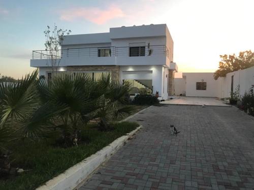 Sea View Villa, 5 min from Beach and City Center