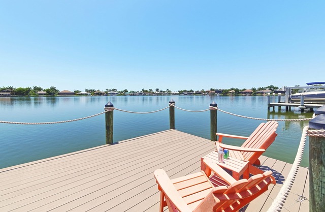SEABIM Villa REBINOSAR - Eight Lakes, gulf access, lake view