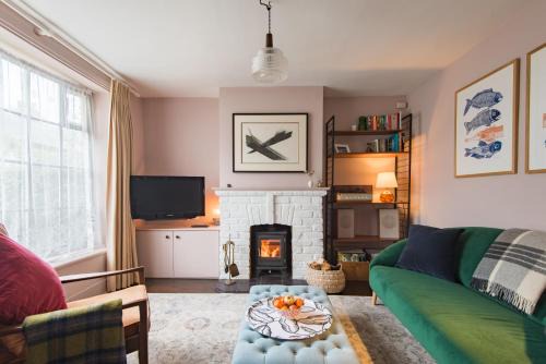 Seafarer by Keepers Cottages